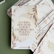 Cargar imagen en el visor de la galería, Cartas de afirmación Despertar Materno